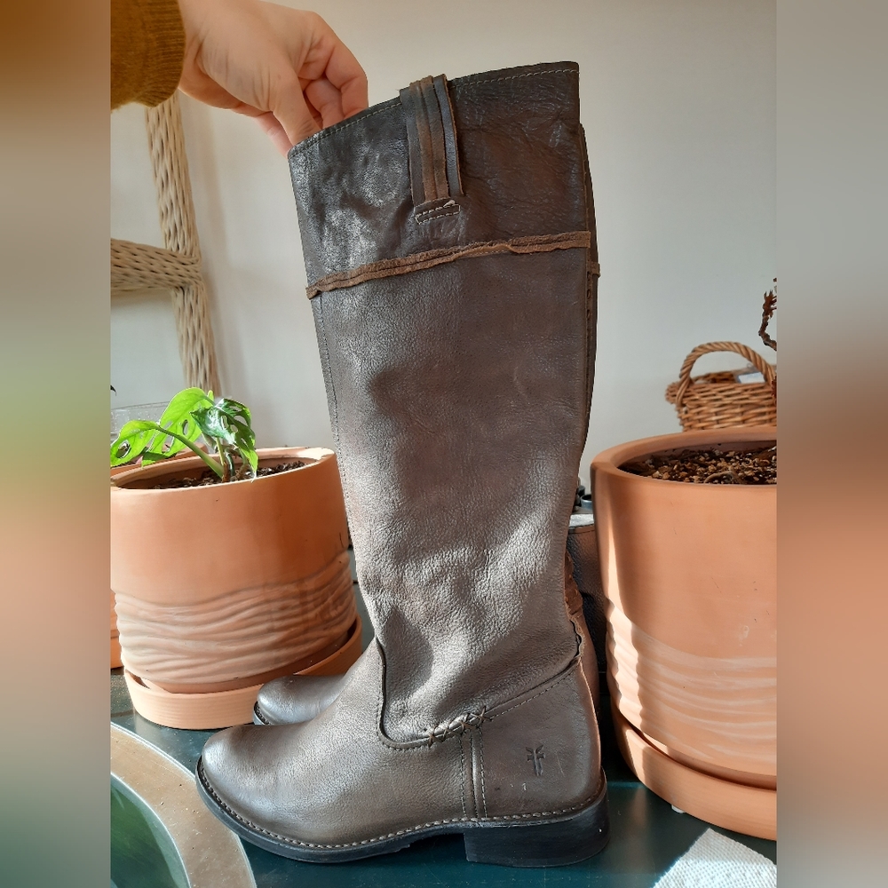 Frye Shirley Leather Cross Stitch Detail Tall Riding Pull Tab Boots👢 Size 7 1/2